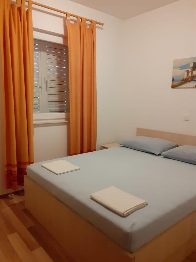Apartmani Ruza โนวาลยา ภายนอก รูปภาพ