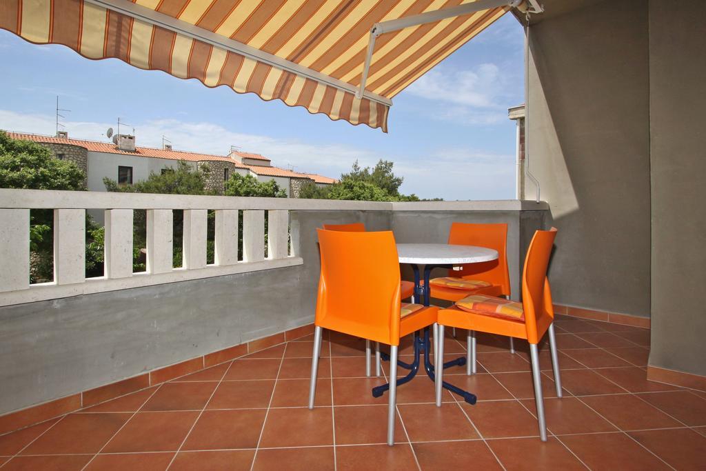 Apartmani Ruza โนวาลยา ภายนอก รูปภาพ