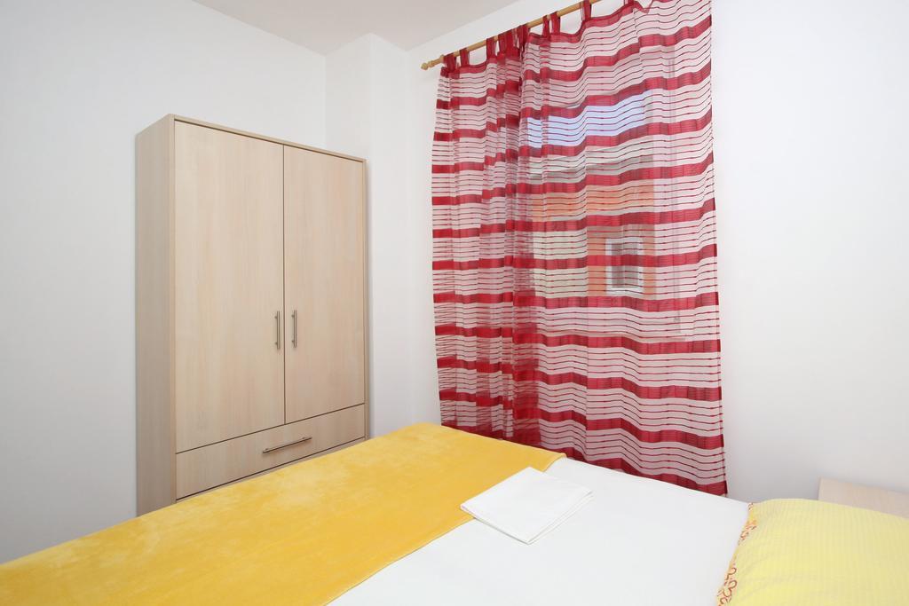 Apartmani Ruza โนวาลยา ภายนอก รูปภาพ