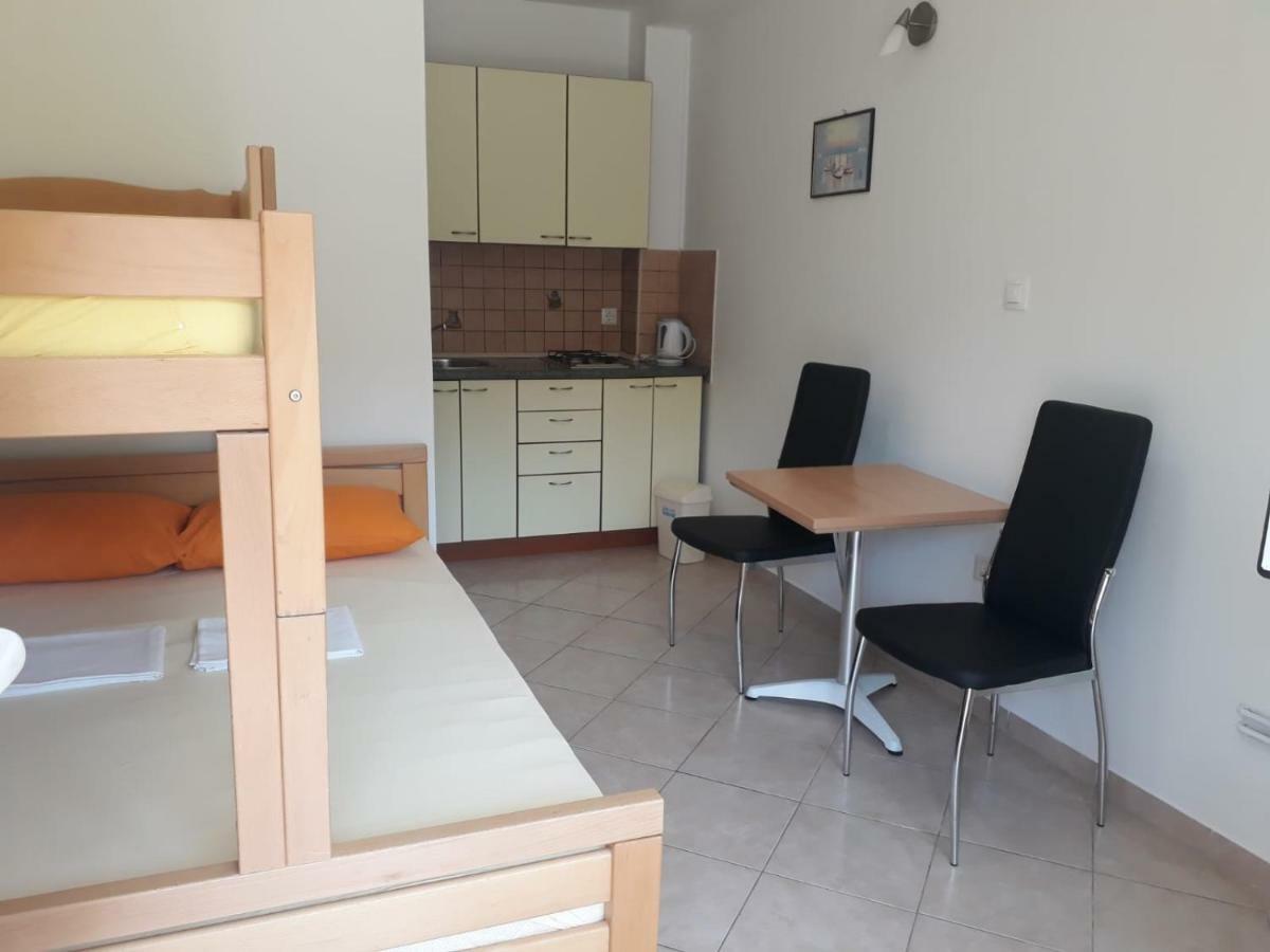 Apartmani Ruza โนวาลยา ภายนอก รูปภาพ